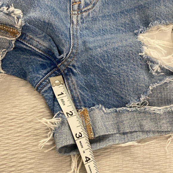 American Eagle Denim Shorts Women's 2 Distressed Tomgirl Short Raw Hem - Picture 5 of 9